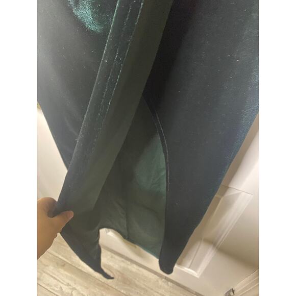 Lulu’s My Dream Come True Forest Green Velvet Strapless Gown Size Medium - Picture 6 of 8